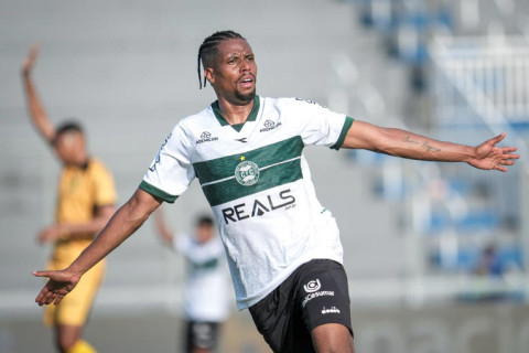 Enfim a festa! Coritiba vence Amazonas e solta o grito de campeão