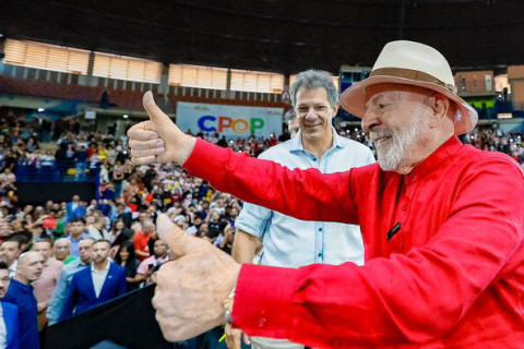 Haddad diz que reservar 50% das vagas universitárias para escola pública equivale a reforma agrária