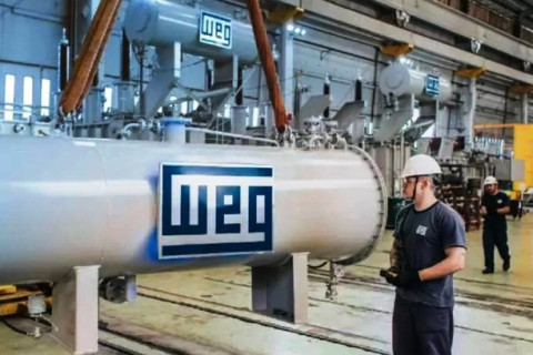 WEG vai construir maior fábrica de baterias do Brasil e reforça cadeia elétrica
