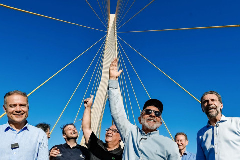 Falha em geradores na inauguração da ponte levou à penalização da empresa C.M.P., confirma Itaipu