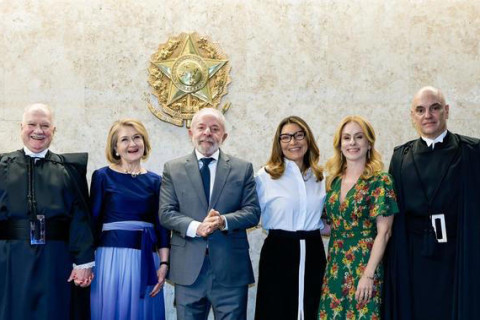 Lula saúda posse de Fachin no STF e exalta gestão de Barroso