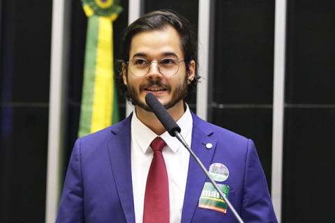 Túlio Gadêlha se filia ao PSD de Caiado, mas garante apoio a Lula