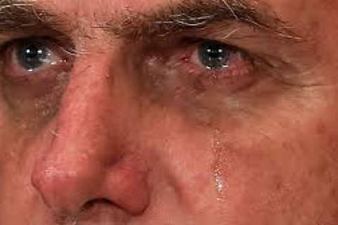 Às vésperas da prisão, Bolsonaro está em depressão e com crises de choro
