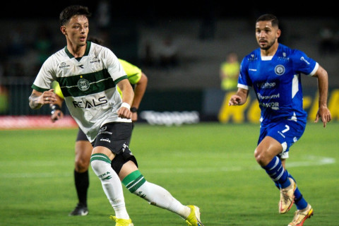 O FOZ CHEGA PARA BRIGAR PELO TÍTULO DO PARANAENSE