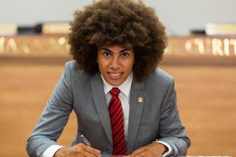 STJ suspende decisão do TJ-PR e restabelece direitos de deputado do Paraná