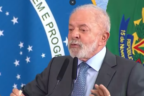 ‘Eu sei de onde vim’: Lula faz balanço do governo e reafirma que governa para o povo”