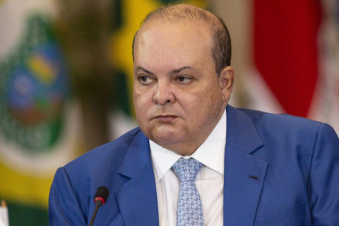 Escândalo do Master faz PL reavaliar apoio a Ibaneis para o Senado