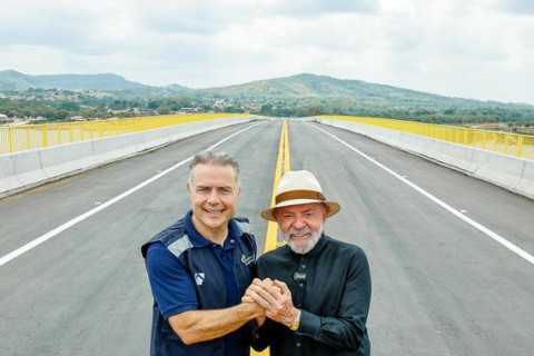 Nunca se investiu tanto em infraestrutura no Brasil’, diz Lula ao inaugurar ponte