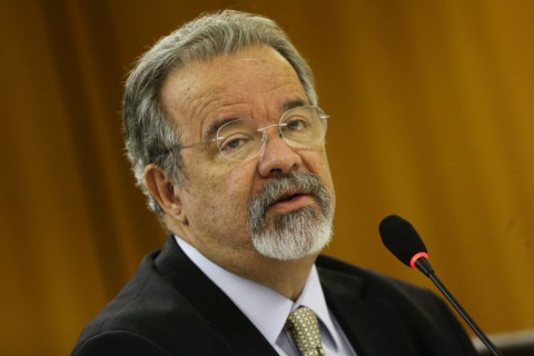 Morreu em Brasília, aos 77 anos, o ex-ministro e ex-deputado federal por três mandatos Raul Jungmann