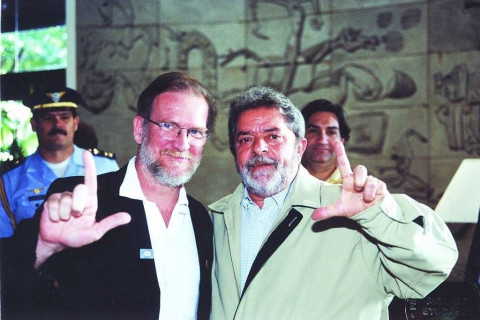 2003. O ano em que a história virou página e começou um novo capítulo do Brasil.