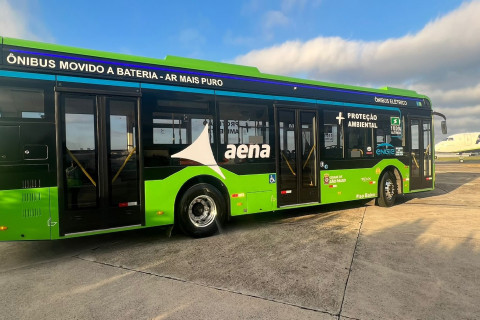 Funcionário morre atropelado no Aeroporto de Congonhas (SP) Vítima foi atropelada por um ônibus interno do terminal
