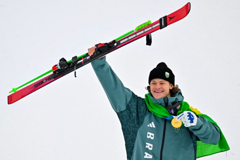 OURO HISTÓRICO: LUCAS PINHEIRO DESBANCA FAVORITO SUÍÇO E COLOCA O BRASIL NO TOPO DO MUNDO