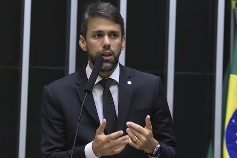 Governo confirma deputado Pedro Lucas como novo ministro das Comunicações