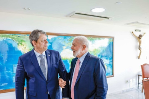 Lula tem encontro com Tarcísio fora da agenda