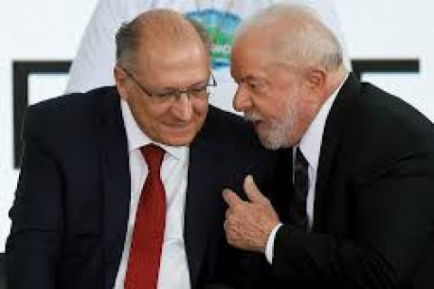 GILVANDRO SE CONSOLIDA COMO VOZ INFLUENTE EM BRASÍLIA E ACERTA MOVIMENTOS POLÍTICOS