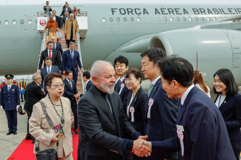 Lula diz que espera forte engajamento do Japão na COP 30 Presidente brasileiro vai participar do Fórum Empresarial Brasil-Japão