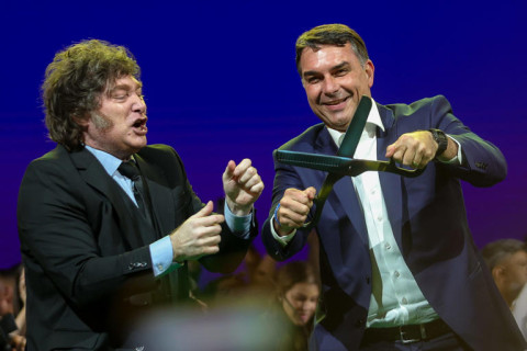 Argentina de Milei: a pergunta de Lula que Flávio evitou no debate