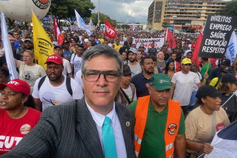 Púlpito não é palanque: Gil do Povo lança cruzada para expulsar o bolsonarismo das igrejas