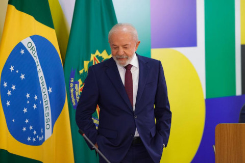 Lula vai passar Natal em São Paulo com os filhos e Ano Novo em praia privativa no Rio