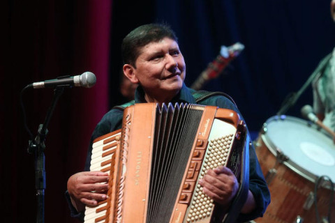 Oswaldinho do Acordeon morre aos 72 anos; relembre a carreira do músico