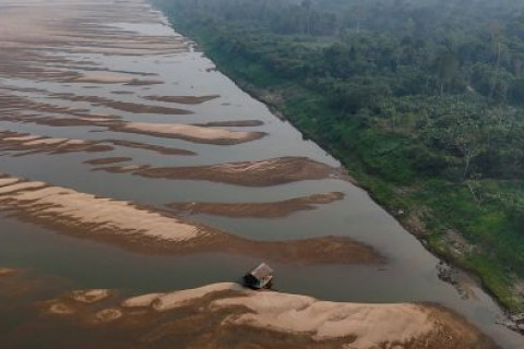 Rios amazônicos mostram recuperação após anos de seca extrema Chuvas ajudam rio Negro e Solimões a se reerguerem