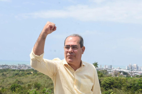 Moradores da Vila Rica denunciam ruas sem calçamento e lixo a céu aberto em Jaboatão Centro