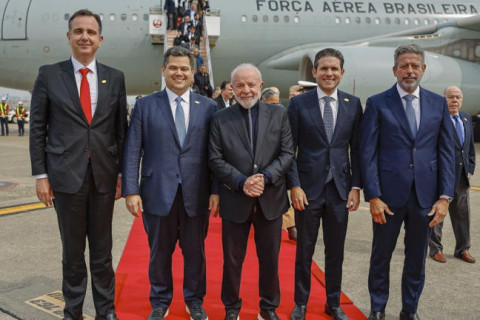 “Rei morto não é rei posto”, diz Lula sobre levar Lira e Pacheco ao Japão