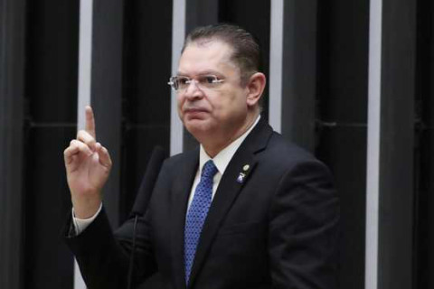 Quem são Sóstenes Cavalcante e Carlos Jordy, deputados do PL alvos da PF nesta sexta-feira