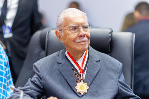 Aos 94 anos, José Sarney é diagnosticado com Covid-19