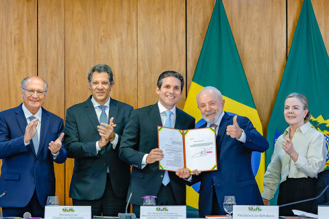 Proposta do governo que altera IR vai beneficiar 90% dos contribuintes Projeto propõe isenção para quem ganha até R$ 5 mil por mês