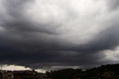 São Paulo segue em estado de alerta para chuvas fortes Defesa Civil do estado criou gabinete de crise para coordenar ações