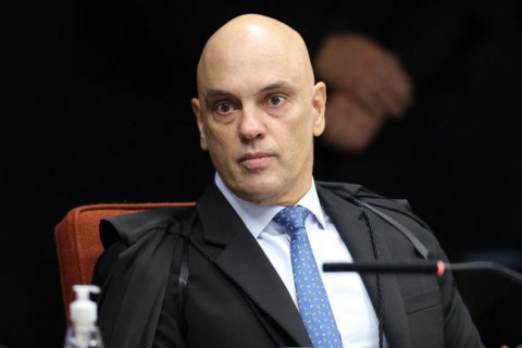 Moraes garante que presos pelo 8/1 têm direito à visita religiosa